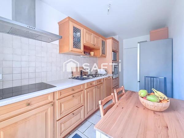 Appartement 4P avec balcon, cave et parking