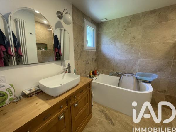 Maison à vendre 5 pièces 132 m² Le Gua