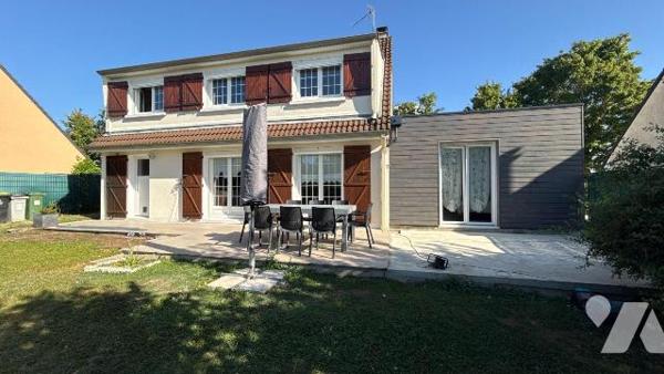 Châlons-en-Champagne - Secteur des hauts de Châlons - Maison individuelle de 5 chambres entière...