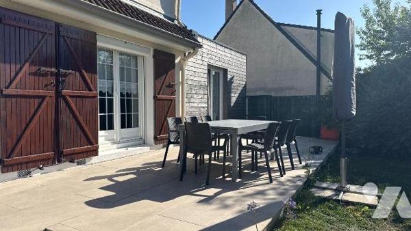 Châlons-en-Champagne - Secteur des hauts de Châlons - Maison individuelle de 5 chambres entière...