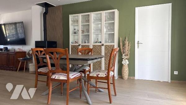 Châlons-en-Champagne - Secteur des hauts de Châlons - Maison individuelle de 5 chambres entière...