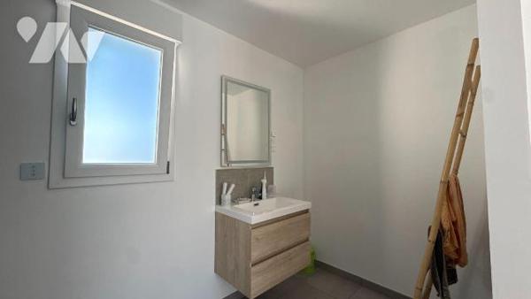 Châlons-en-Champagne - Secteur des hauts de Châlons - Maison individuelle de 5 chambres entière...