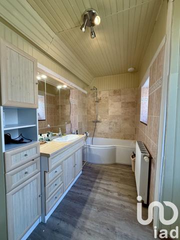 Maison 8 pièces de 210 m² à Quettreville-sur-Sienne (50660)