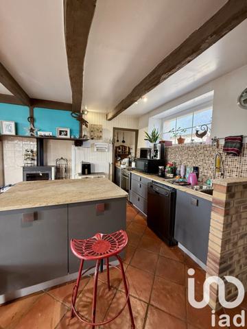 Maison 8 pièces de 210 m² à Quettreville-sur-Sienne (50660)
