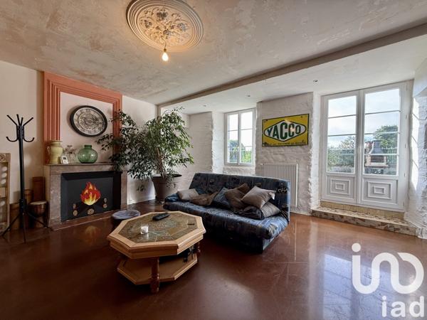 Maison 8 pièces de 210 m² à Quettreville-sur-Sienne (50660)