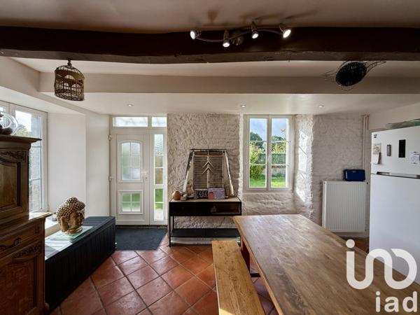 Maison 8 pièces de 210 m² à Quettreville-sur-Sienne (50660)