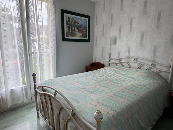 PAVILLON INDIVIDUEL DE PLAIN PIED, 3 CHAMBRES ET UN BUREAU