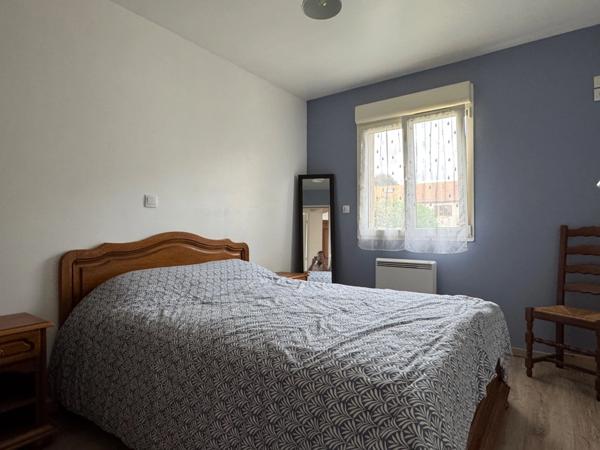 PAVILLON INDIVIDUEL DE PLAIN PIED, 3 CHAMBRES ET UN BUREAU