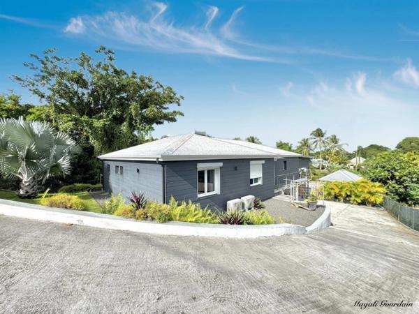 VILLA CONTEMPORAINE D'EXCEPTION - SAINTE ANNE