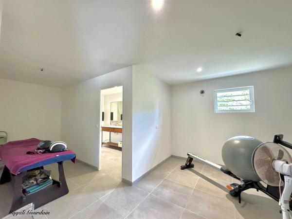 VILLA CONTEMPORAINE D'EXCEPTION - SAINTE ANNE