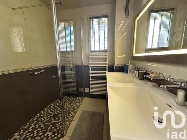 Maison à vendre 8 pièces 159 m² Villecresnes