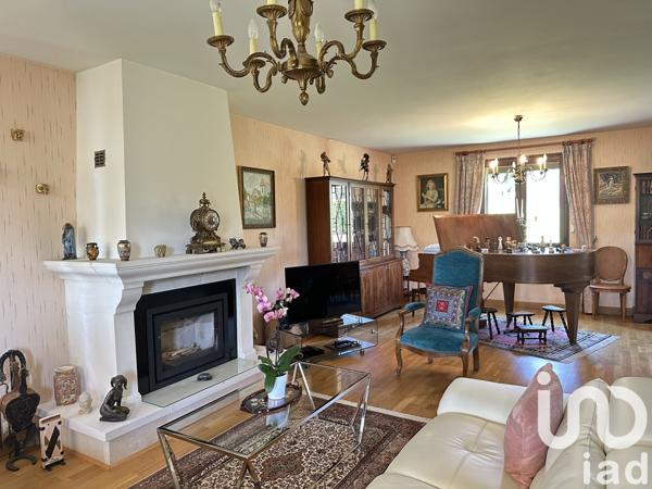 Maison à vendre 8 pièces 159 m² Villecresnes