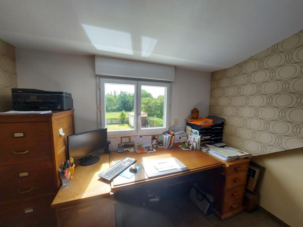 Maison 3ch + bureau + piscine