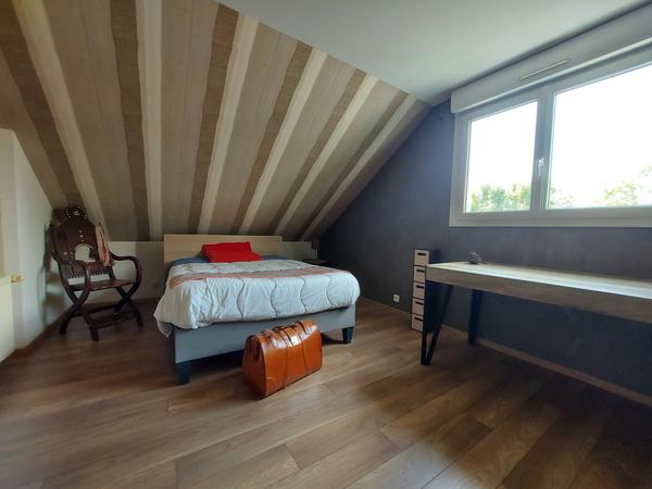 Maison 3ch + bureau + piscine