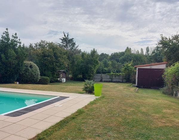 Maison 3ch + bureau + piscine