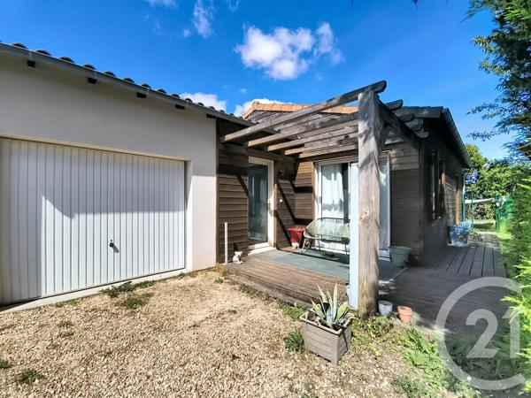 Maison à vendre  4 pièces - 80 m 2   VOUNEUIL SOUS BIARD  - 86