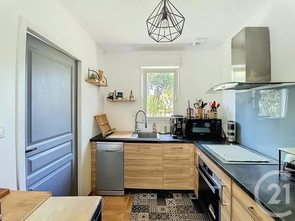 Maison à vendre  4 pièces - 80 m 2   VOUNEUIL SOUS BIARD  - 86