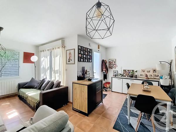 Maison à vendre  4 pièces - 80 m 2   VOUNEUIL SOUS BIARD  - 86