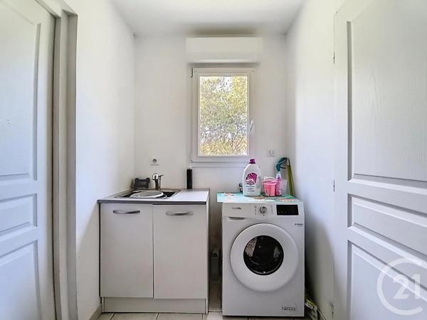 Maison à vendre  4 pièces - 80 m 2   VOUNEUIL SOUS BIARD  - 86
