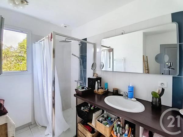 Maison à vendre  4 pièces - 80 m 2   VOUNEUIL SOUS BIARD  - 86