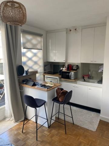 Appartement à vendre 233 200 € Paris 17 1 pièce 21 m² DPE F