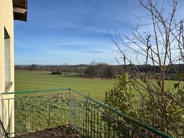 Corps de ferme au bout d'une impasse.