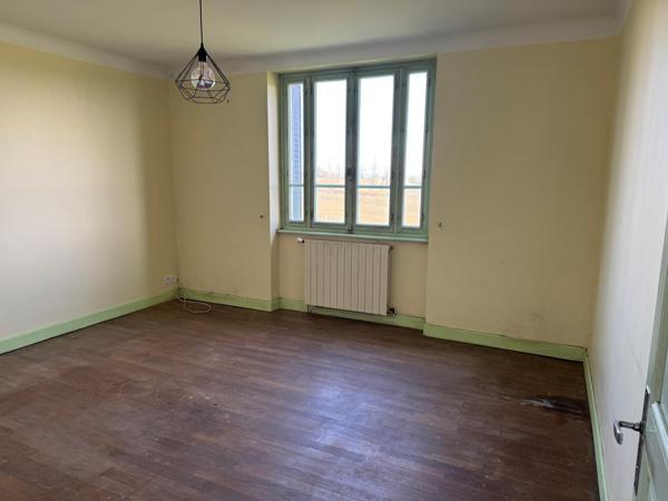 Corps de ferme au bout d'une impasse.