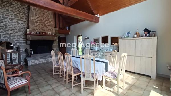 Maison à La Ferté-Macé, 61600 - 11 pièces 248m²