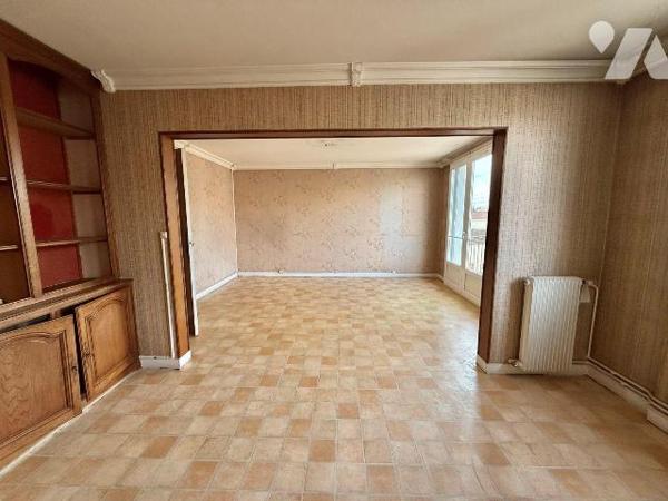 Appartement à vendre ? Troyes (10000), Aube (10)

À Troyes, dans le département de l'Aube, un...