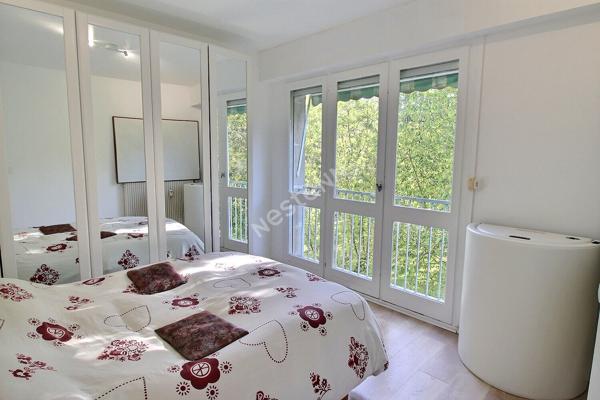 Appartement F2 avec cave à EPERNON