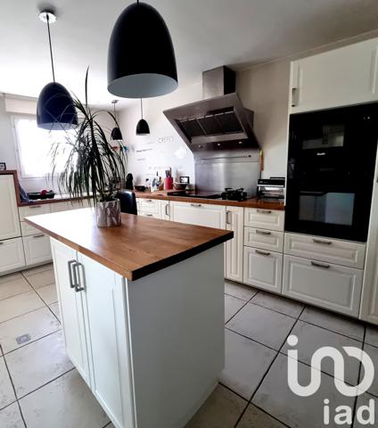 Maison à vendre 6 pièces 185 m² Sallertaine