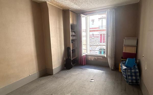 Appartement à vendre    3 pièces • 41,86 m2 Pantin