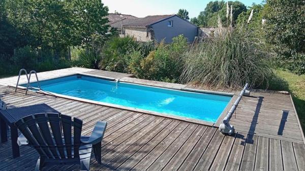 Charentaise rénovée 244m² avec dépendance habitable