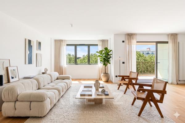 Appartement familial en plein coeur de Neuilly dans une résidence neuve haut de gamme.