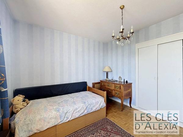 EXCLUSIVITÉ – LES CLÉS D’ALEXIA  Grand T5 de 117 m² – Vue imprenable sur Lyon !