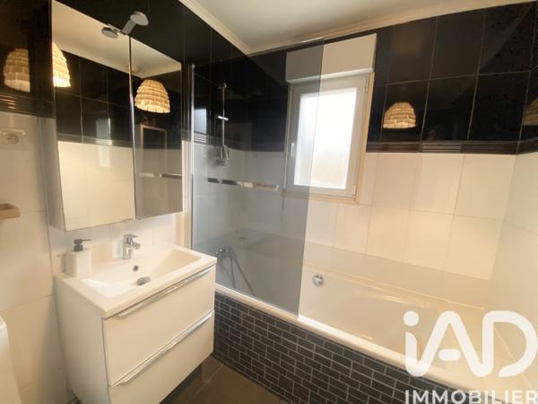 Maison à vendre 4 pièces 94 m² Saint-Fargeau-Ponthierry