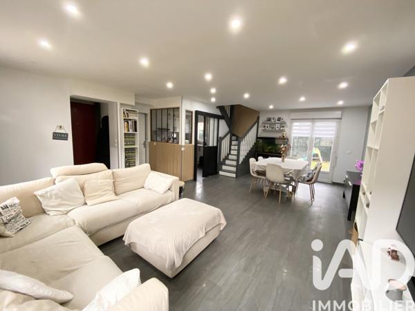 Maison à vendre 4 pièces 94 m² Saint-Fargeau-Ponthierry