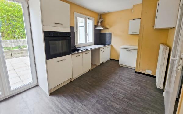 Maison à vendre    4 pièces •  Lambesc