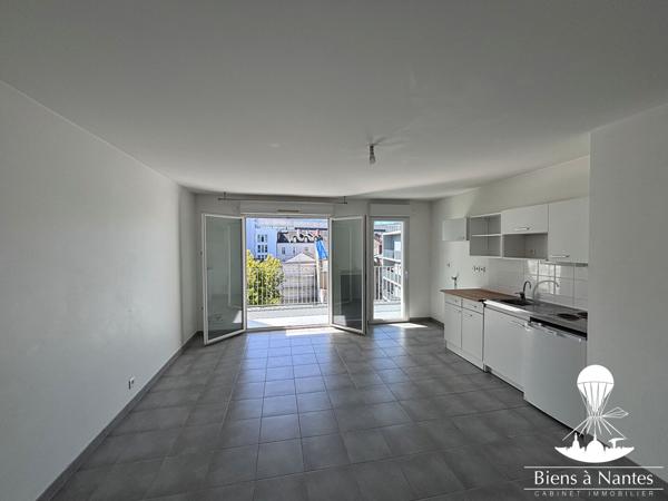 Appartement T2 Coup de Coeur, Terrasse 14 m² , Box fermé, Cité des Congrès , Nantes