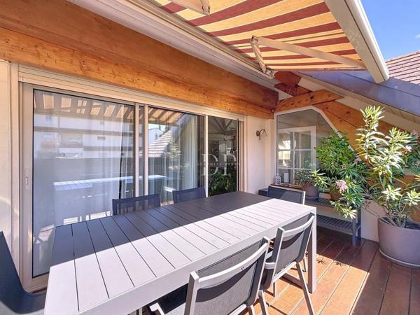 Appartement à vendre 4 pièces + bureau de 145,38 m2 utiles et 138,44 m2 ANNEMASSE (74)