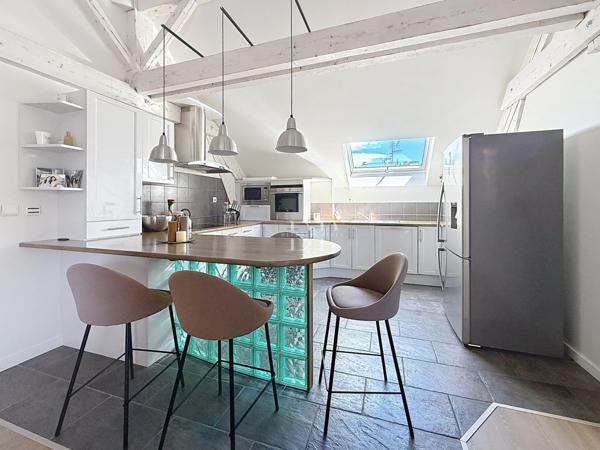 Appartement à vendre 4 pièces + bureau de 145,38 m2 utiles et 138,44 m2 ANNEMASSE (74)