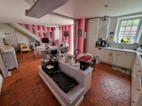 Magnifique propriété aux portes de Landerneau 449 900 € H.A.I.*