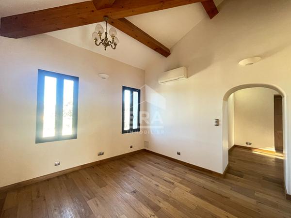 A vendre d'AIX EN PROVENCE mas renové 250m² propriété sur un terrain de 7 851 m²