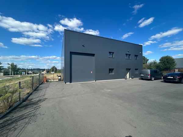 A VENDRE - VITRE - ENVIRON 520 M² Développé - FRAIS D'ACQUISITION RÉDUITS , Vitre