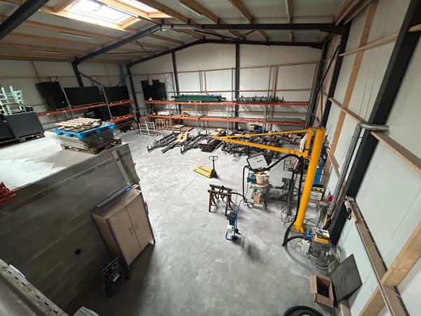A VENDRE - VITRE - ENVIRON 520 M² Développé - FRAIS D'ACQUISITION RÉDUITS , Vitre