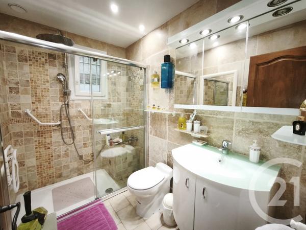 Maison à vendre  5 pièces - 102 m 2   MARIGNANE  - 13