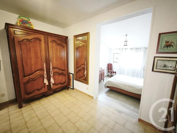 Maison à vendre  5 pièces - 102 m 2   MARIGNANE  - 13