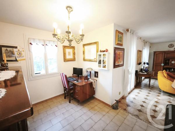 Maison à vendre  5 pièces - 102 m 2   MARIGNANE  - 13