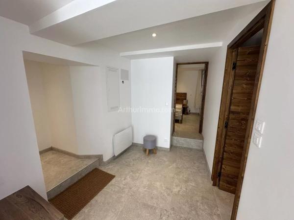 Location                                                      Appartement
                        
                     2 pièces                      49 m2                     à Saint-André-les-Alpes
