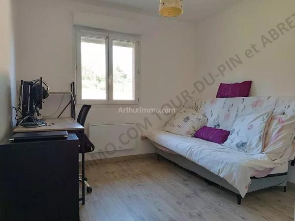 Vente                                                      Maison
                        
                     5 pièces                      89 m2                     à La Tour-du-Pin